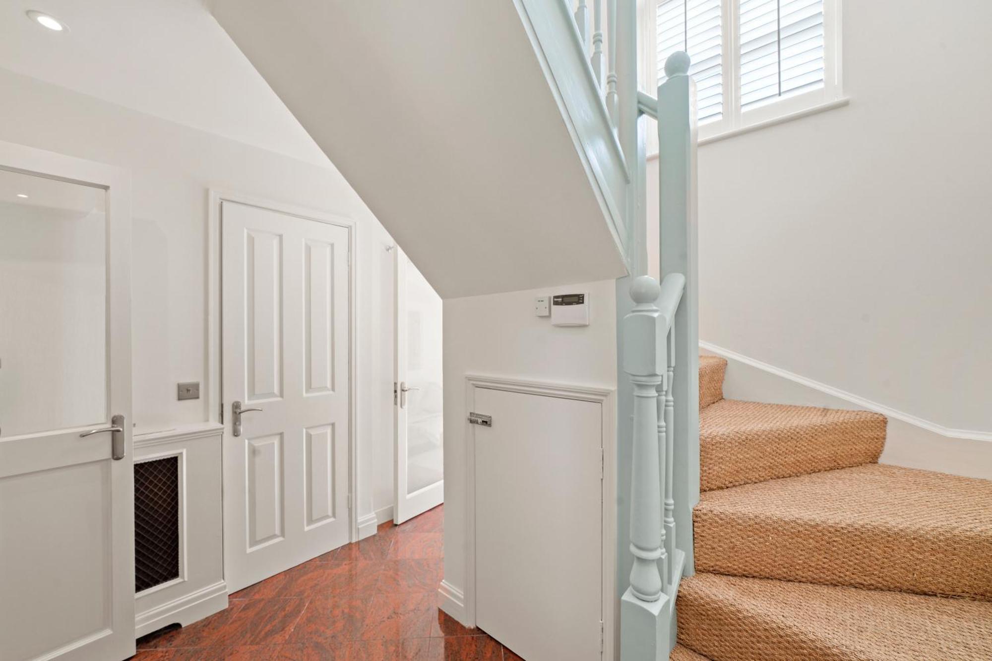 3 Bedroom Mews Home - Clapham Common - Free Private Parking - Sleeps 5 - Newly Refurbished - Sweetpea & Pillow Properties London Eksteriør billede
